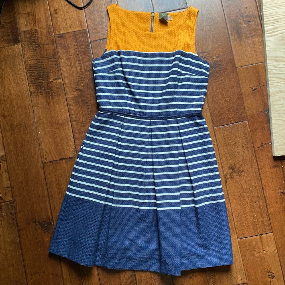 Orange and Navy pleated dress size 6